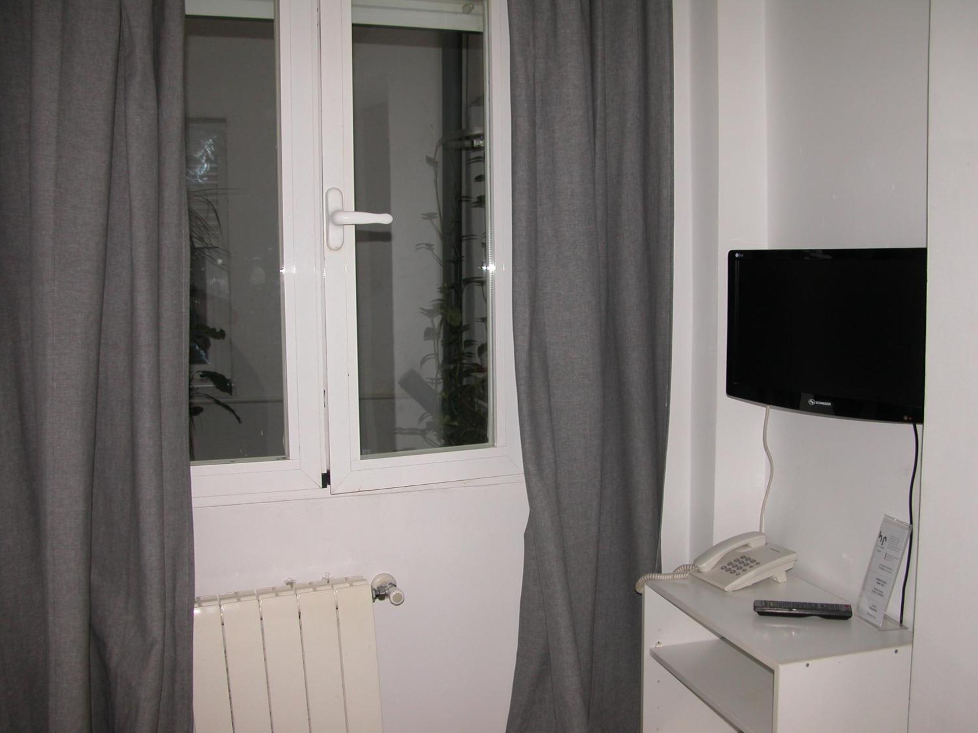 Goyal Pizarro 3* Madrid