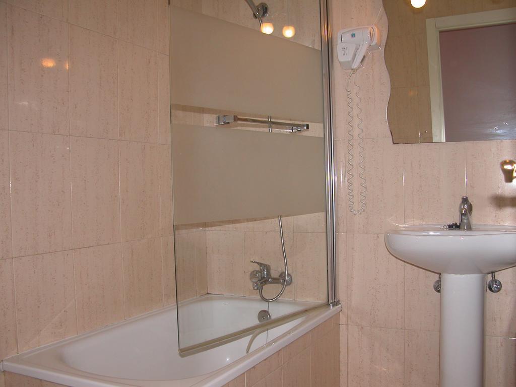Goyal Pizarro 3* Madrid